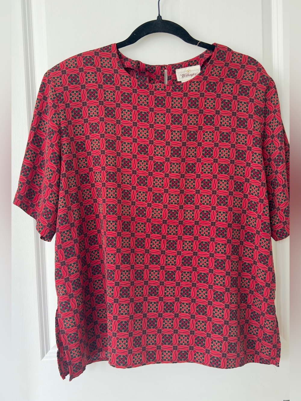 Vintage 90s Chic Geometric Print Worthington Blouse w Keyhole Back-Classy